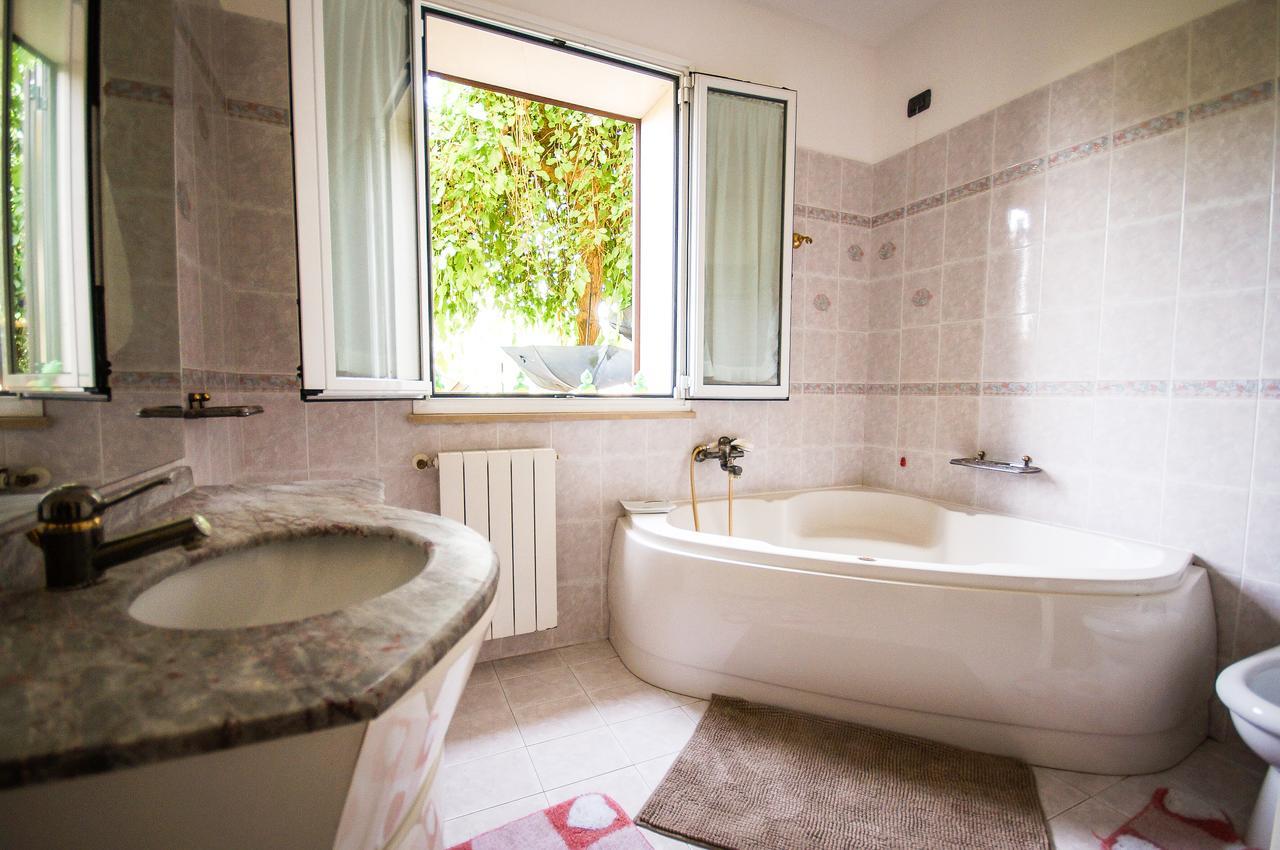 Bed and Breakfast Beb Brusce' Franco E Tina Ragusa Esterno foto