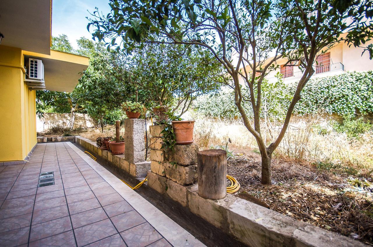 Bed and Breakfast Beb Brusce' Franco E Tina Ragusa Esterno foto