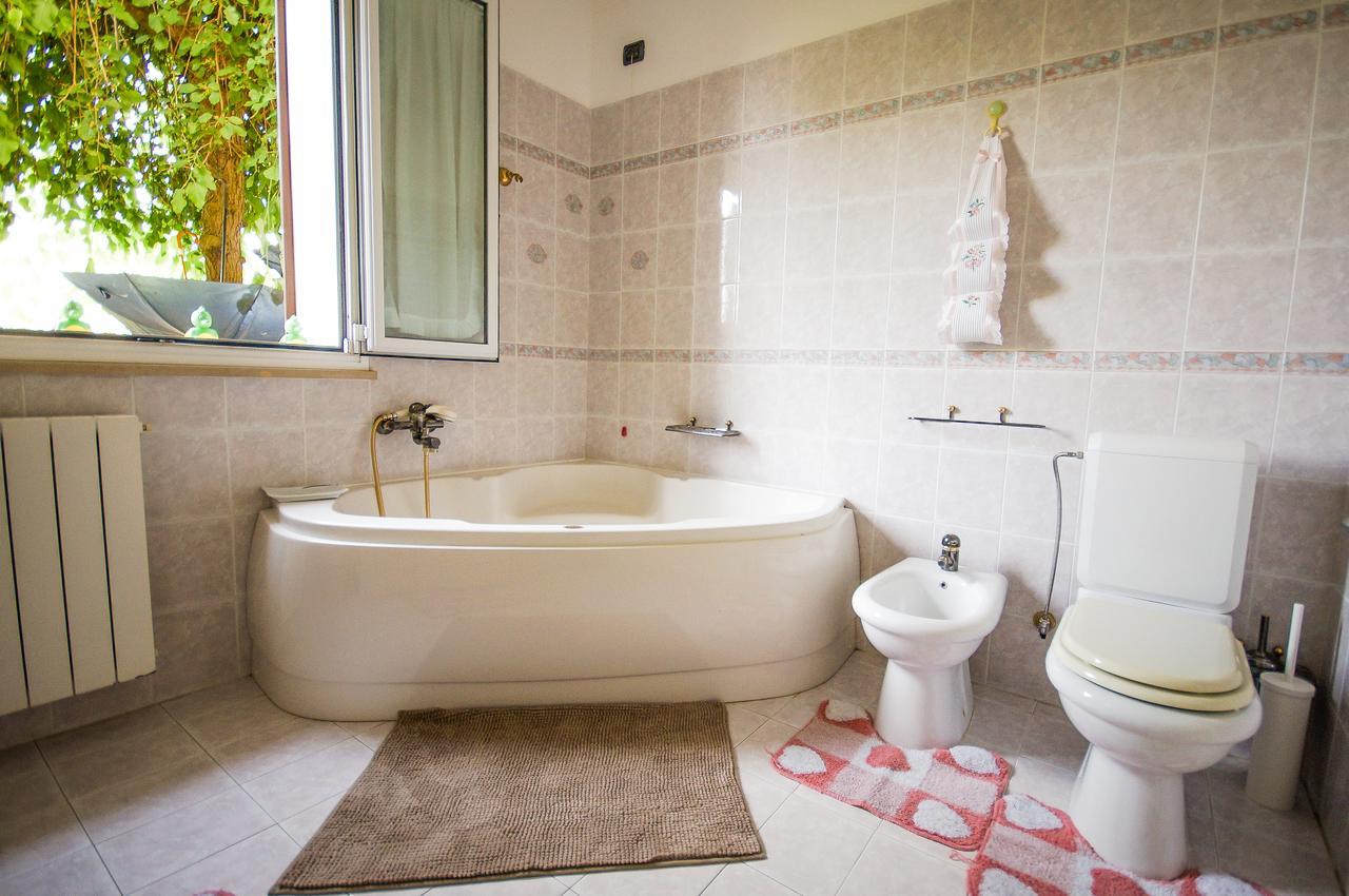 Bed and Breakfast Beb Brusce' Franco E Tina Ragusa Esterno foto